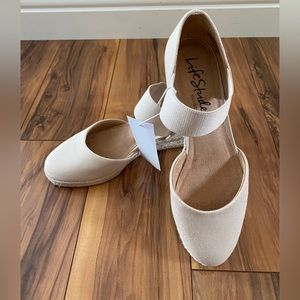 LifeStride - Velocity 2.0 Espadrilles. Brand new, never worn.